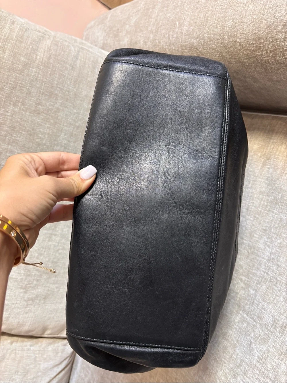 Authentic CHANEL black leather Bekko chain tote
